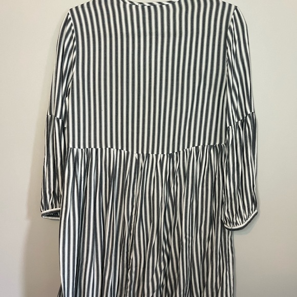 Forever 21 - Blue/Grey & White Flowy Baby Doll Dress with tassels - Small - Picture 4 of 4